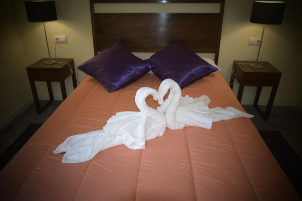 Casas Rurales Cijara Guest House Helechosa ภายนอก รูปภาพ